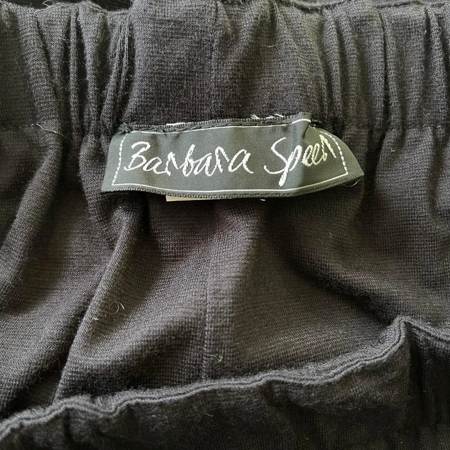 BARBARA SPEER New Skirt