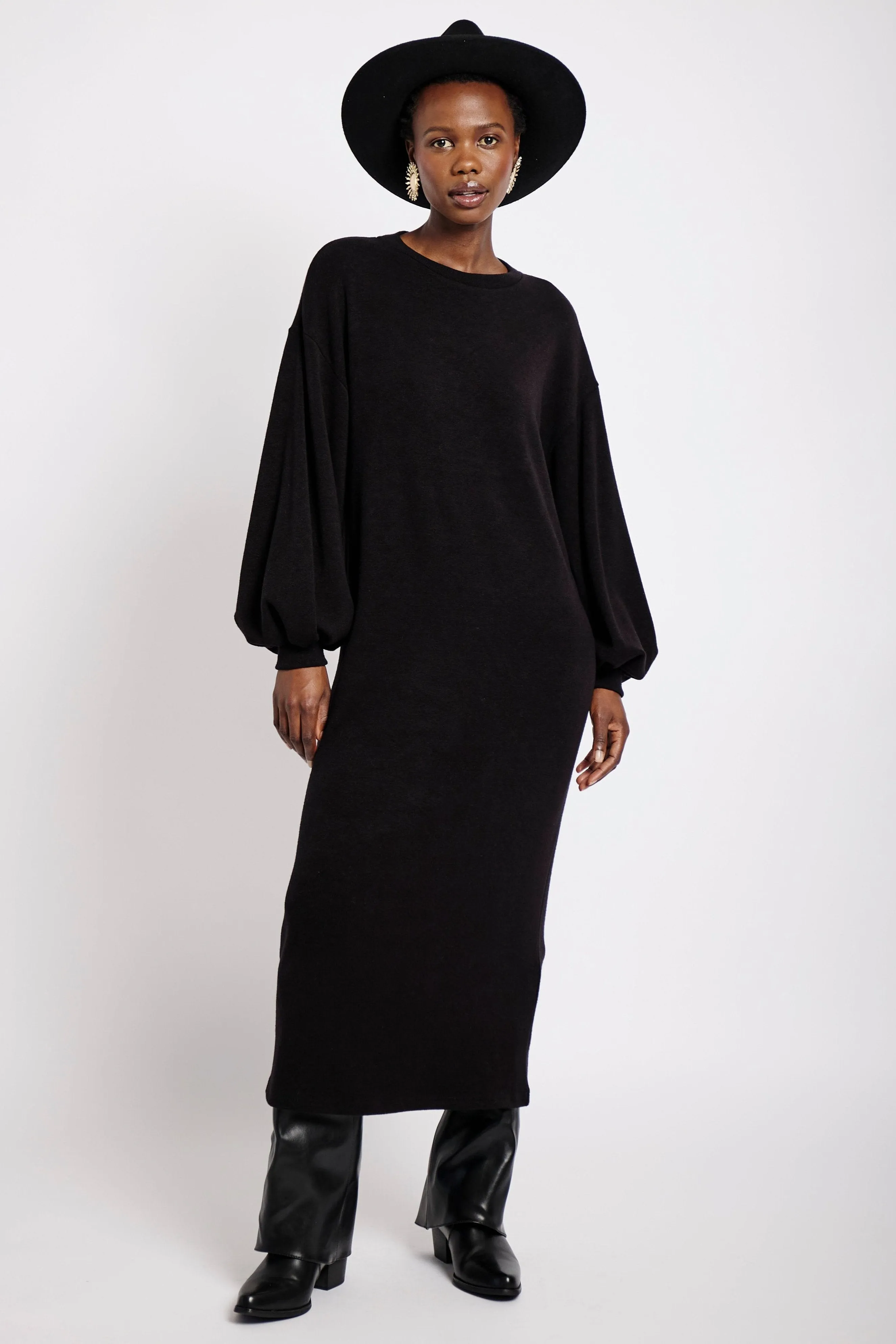 Cut and Sew Maxi Dress in Black