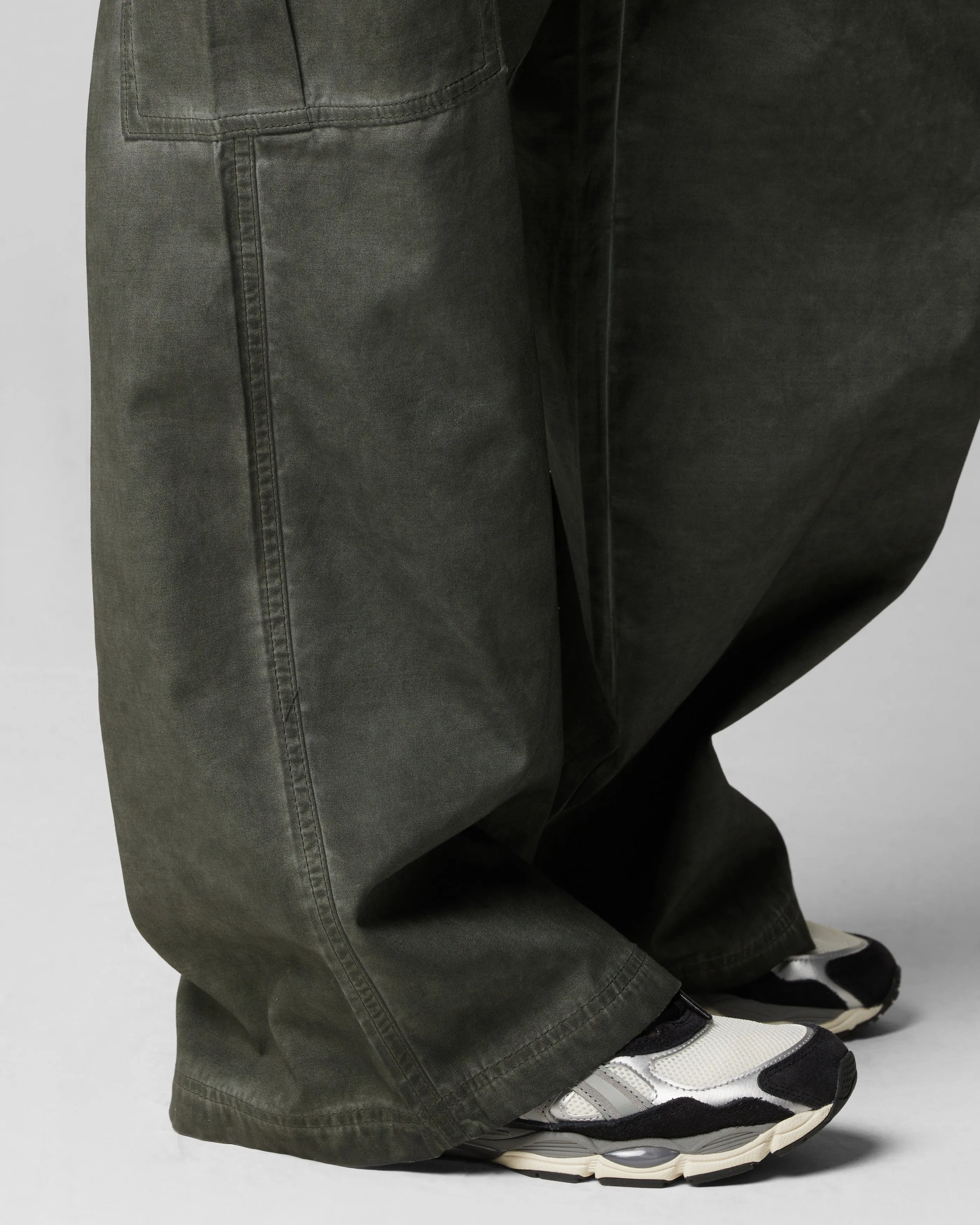 Loiter Kraven Parachute Pants Khaki