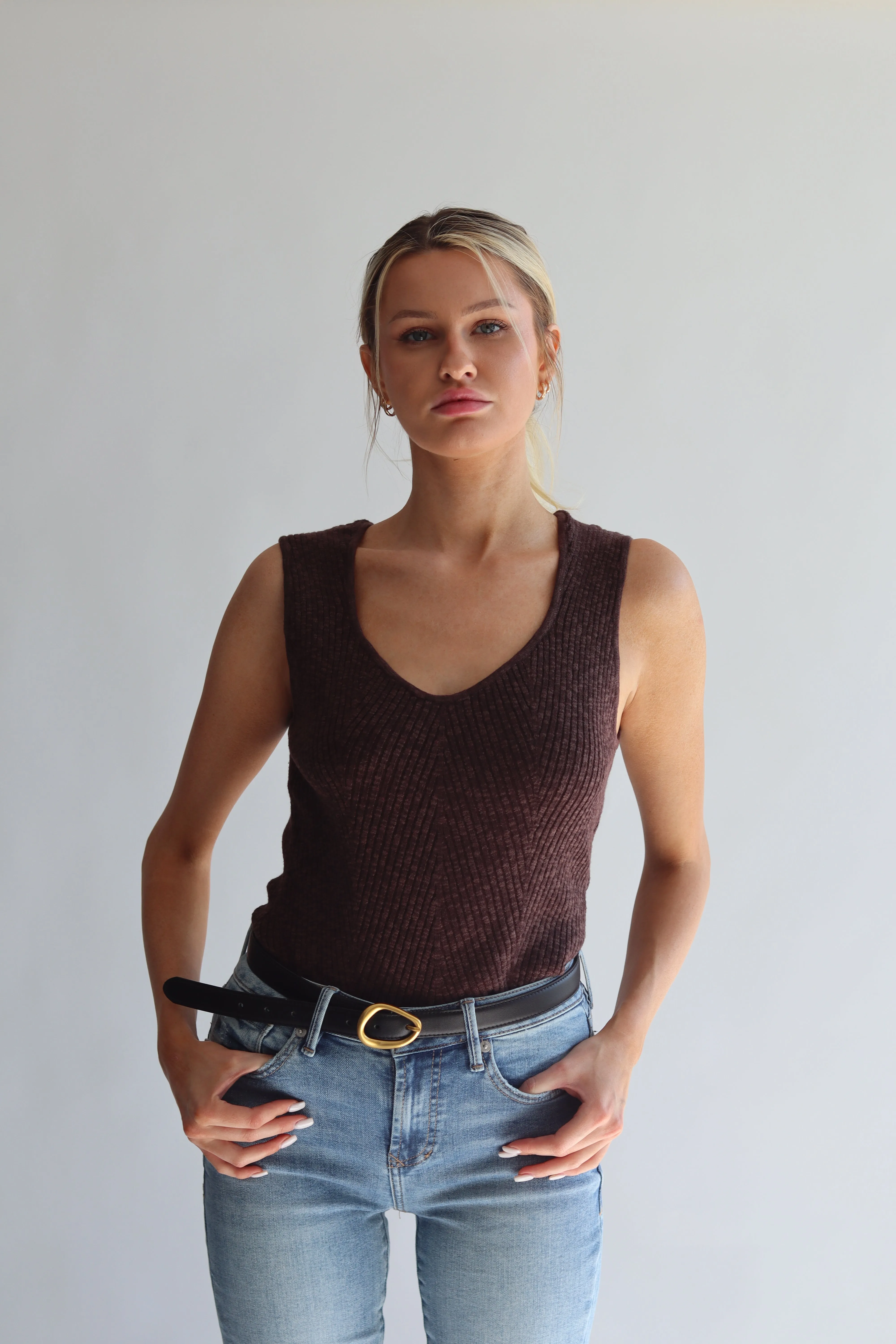 Neomi Decollete Neck Tank