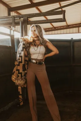 The Ranchers Wife Trousers in Taupe