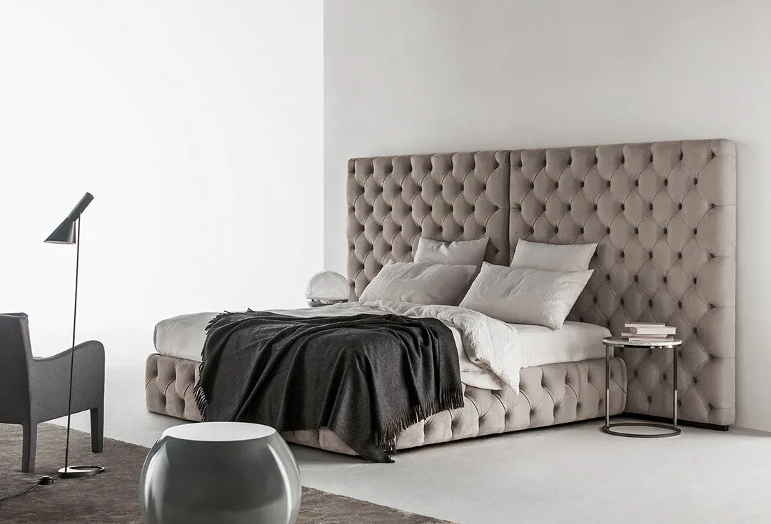 Tuyo Capitonne Bed